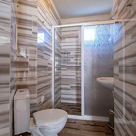 Blue Label House Aparthotel 4*